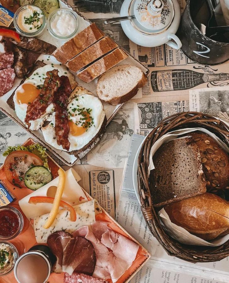 Апартаменти Cafe Einzigartig Ротенбург-на-Таубері Екстер'єр фото